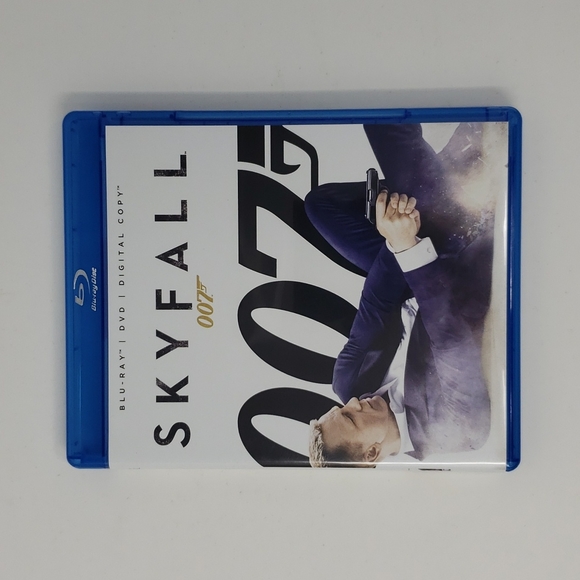 Skyfall 007 Blu-ray DVD - Picture 5 of 5